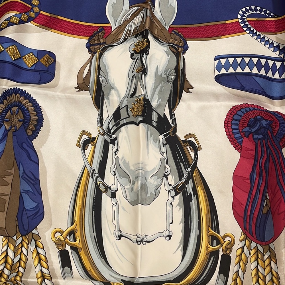 Hermes Paris scarf 100% silk like new frontaux et cocardes blue $480 retail - Picture 5 of 6